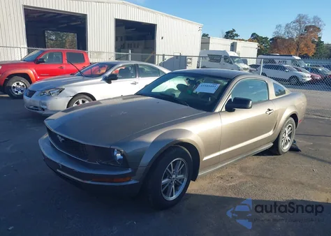 2005 Ford Mustang V6 Deluxe/V6 Premium from USA, damaged, VIN 1ZVFT80N055107522